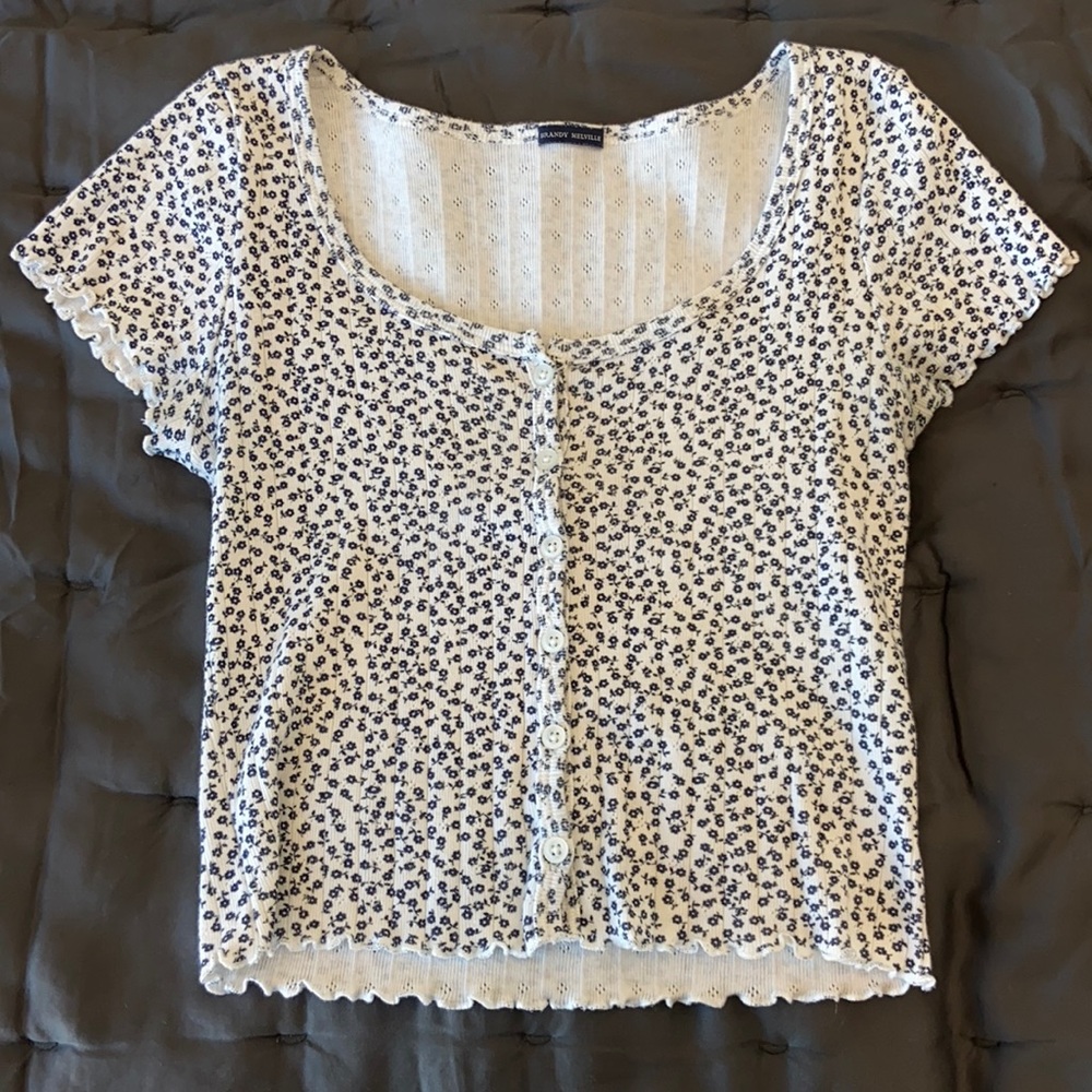 White swoop neck floral crop top